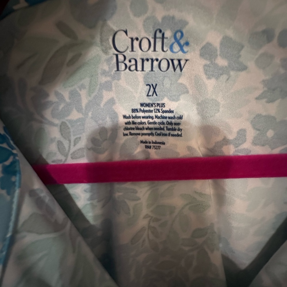 Croft &Barrow  top - Picture 4 of 7